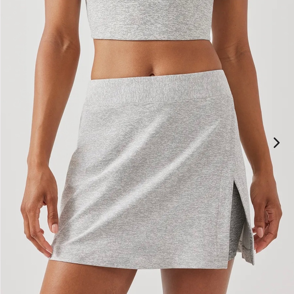 Outdoor Voices court skort 4.5”